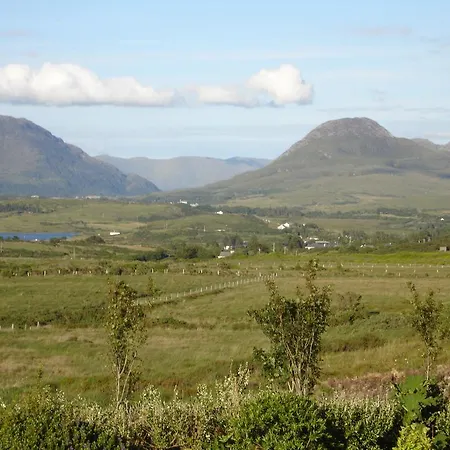 Bed & Breakfast Ben Breen House Clifden